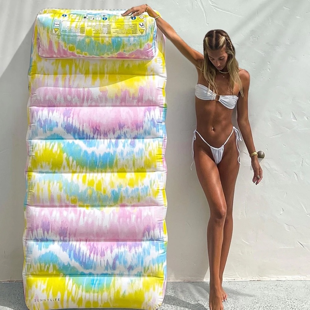 SUNNYLIFE LILO LOUNGER TIE DYE SORBET